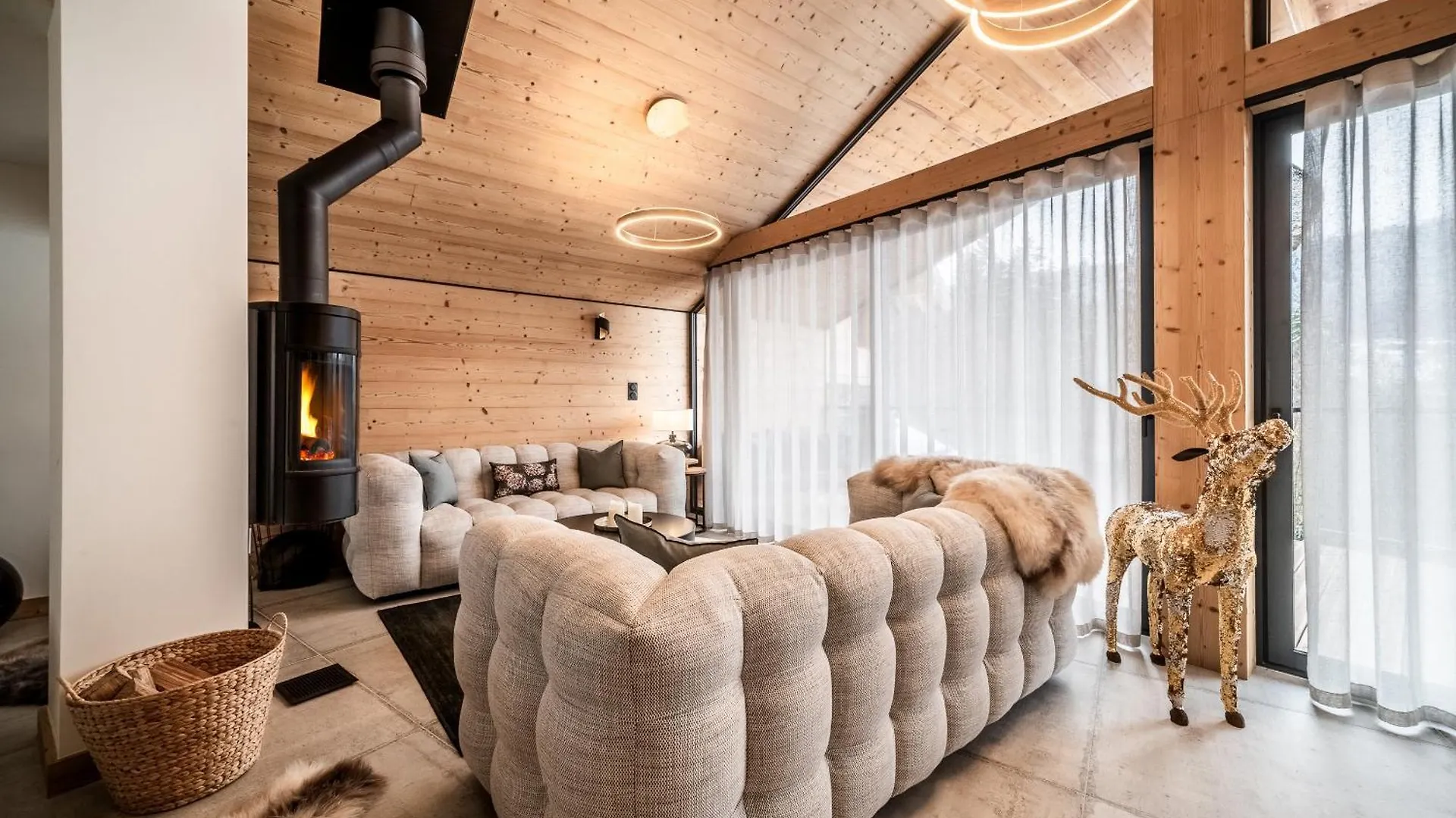 Chalet Marguerite, Morzine - By Emerald Stay Montriond
