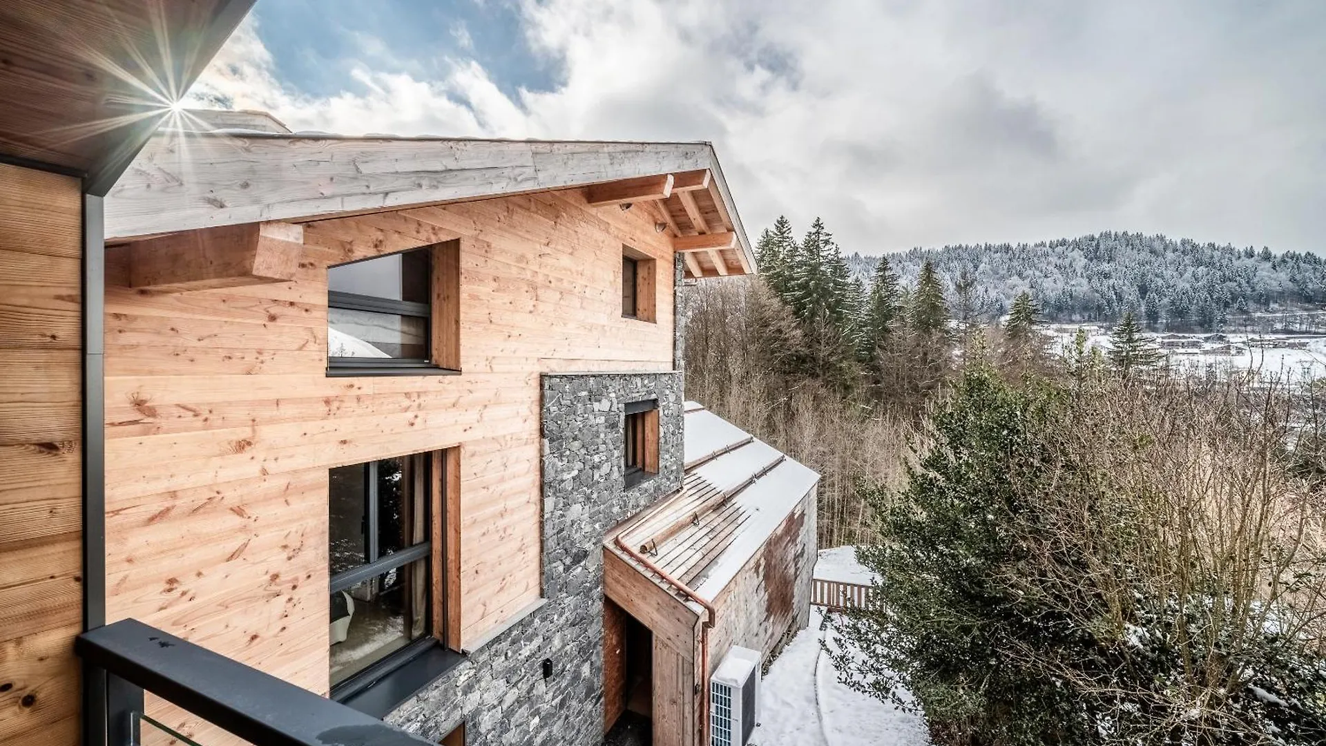 Chalet Marguerite, Morzine - By Emerald Stay Montriond 0*,  France