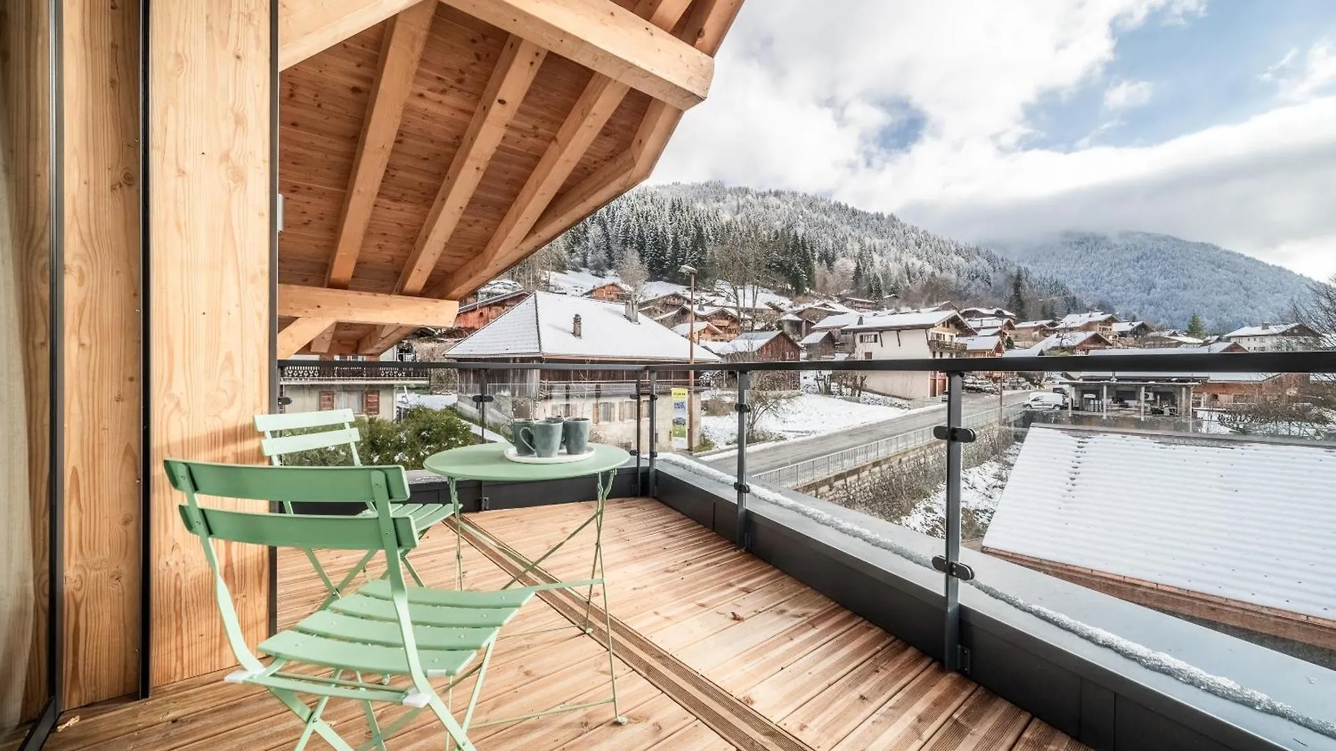 Chalet Marguerite, Morzine - By Emerald Stay Montriond France