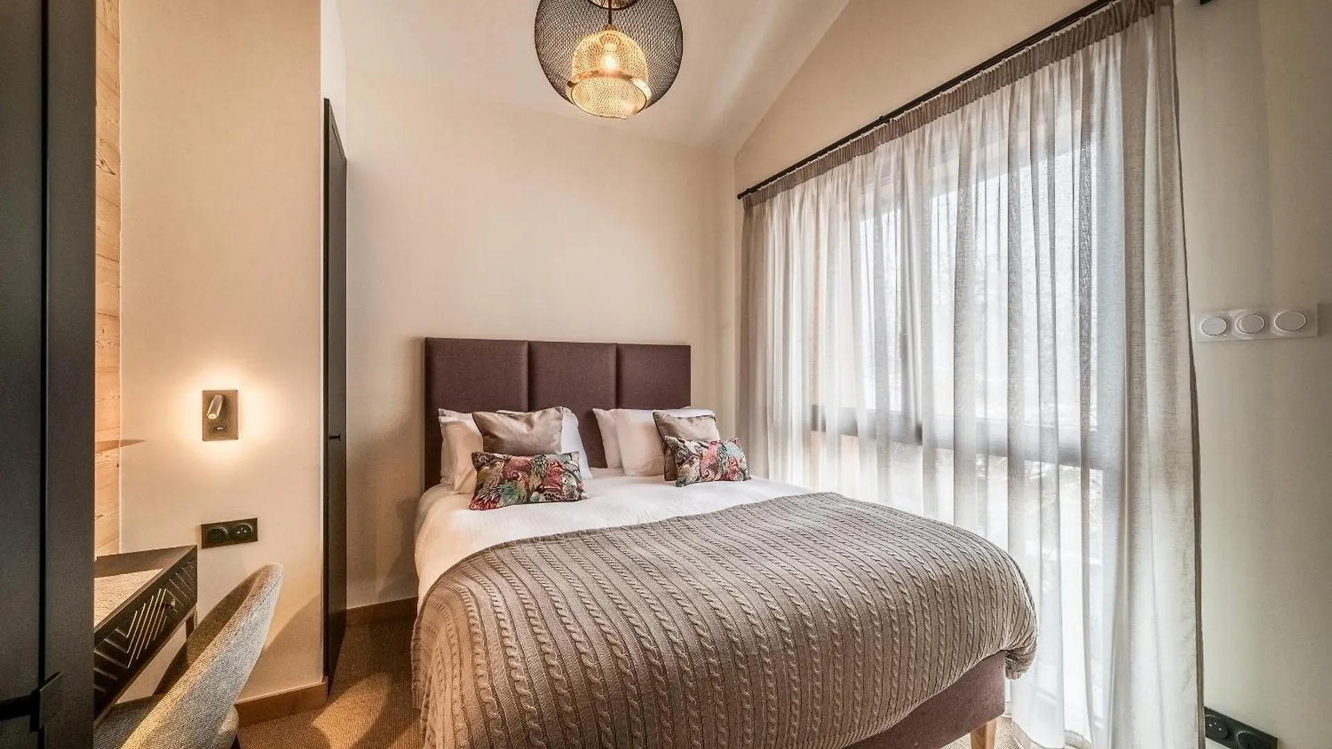 Chalet Marguerite, Morzine - By Emerald Stay Montriond