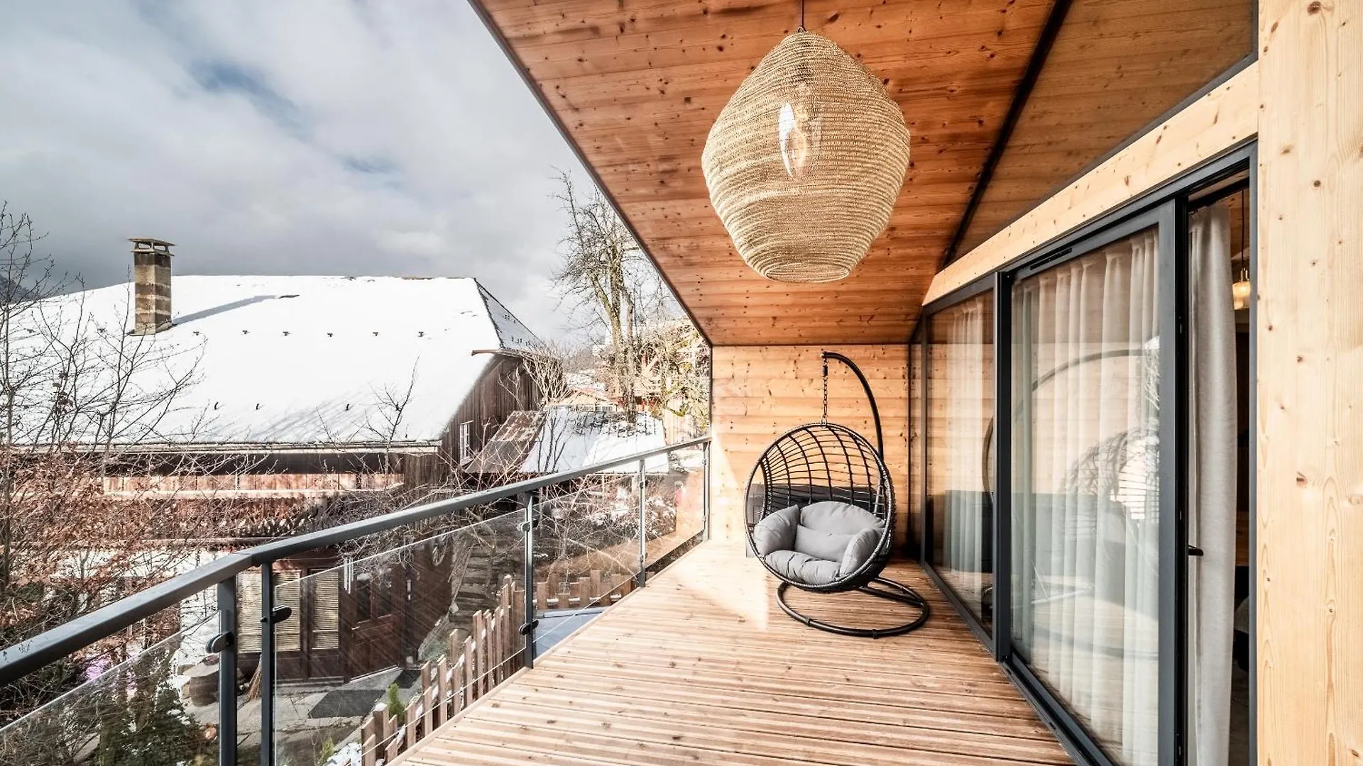 Chalet Marguerite, Morzine - By Emerald Stay Montriond