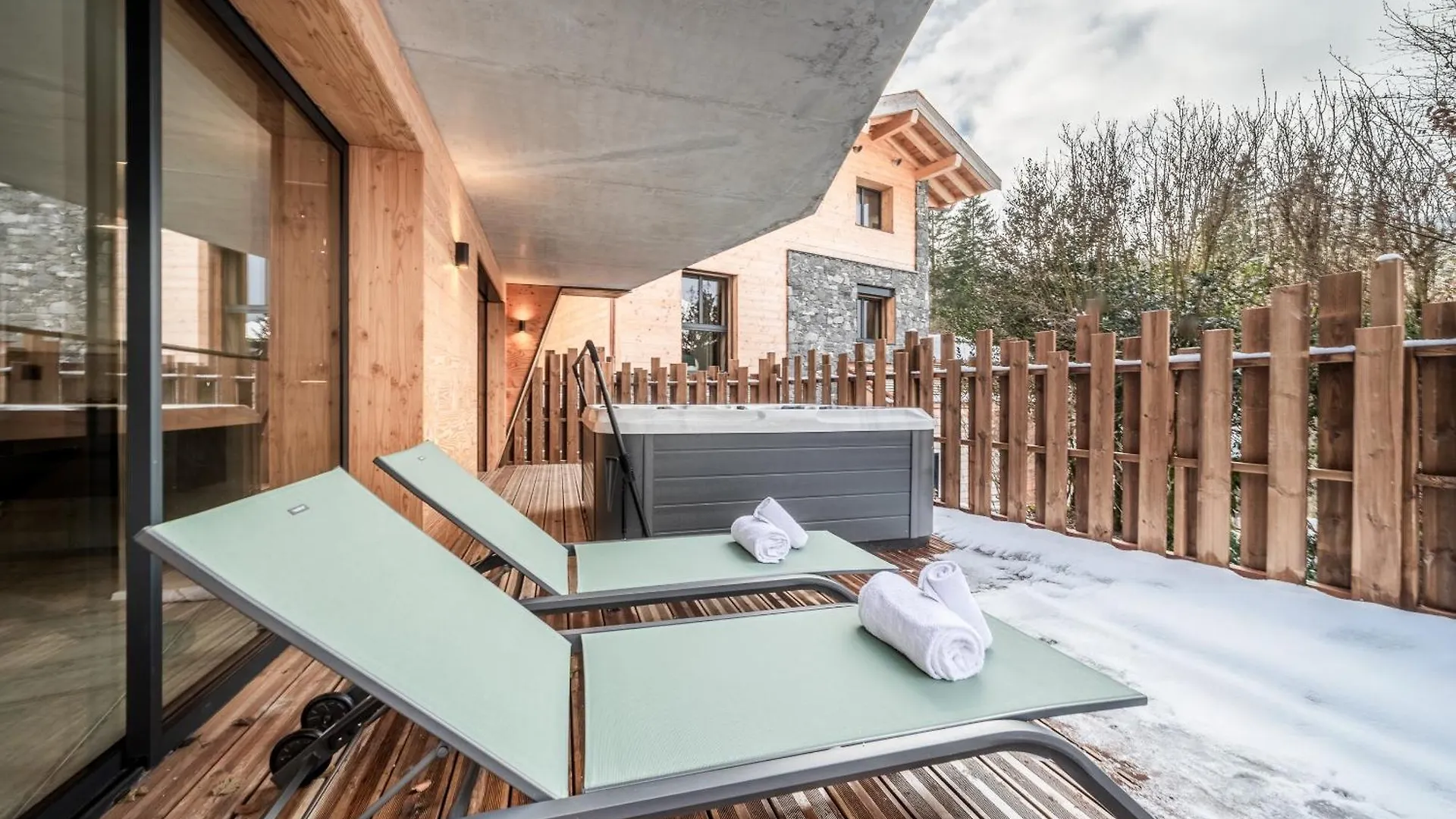 Chalet Marguerite, Morzine - By Emerald Stay Montriond